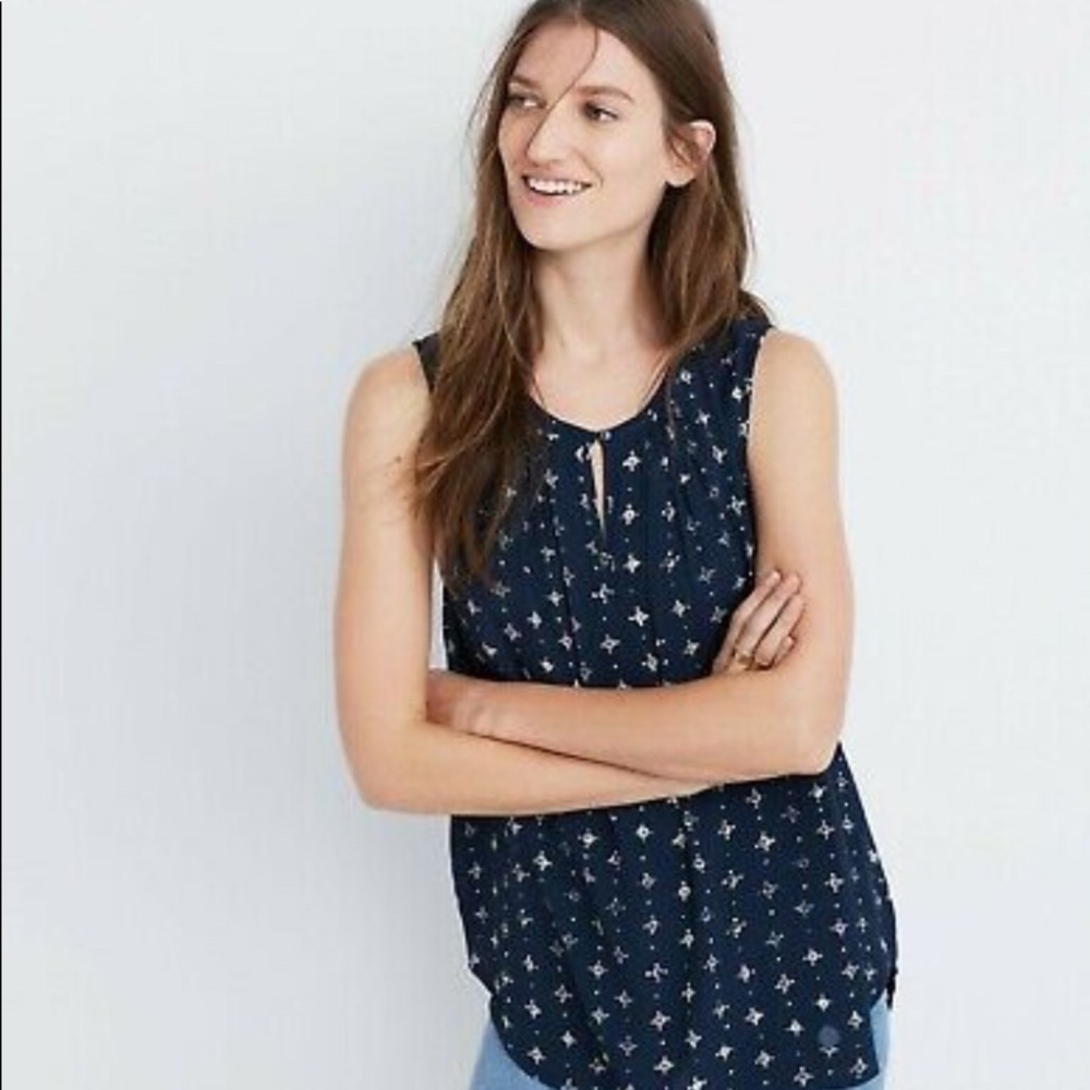 Silk print keyhole top